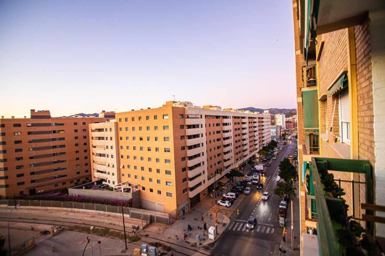 Apartamento Heroes De Sostoa มาลากา ภายนอก รูปภาพ
